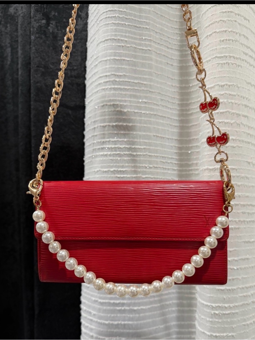 Louis Vuitton Epi Leather (long) Sarah Wallet in Brilliant Red/Red VGUC - Picture 12 of 13